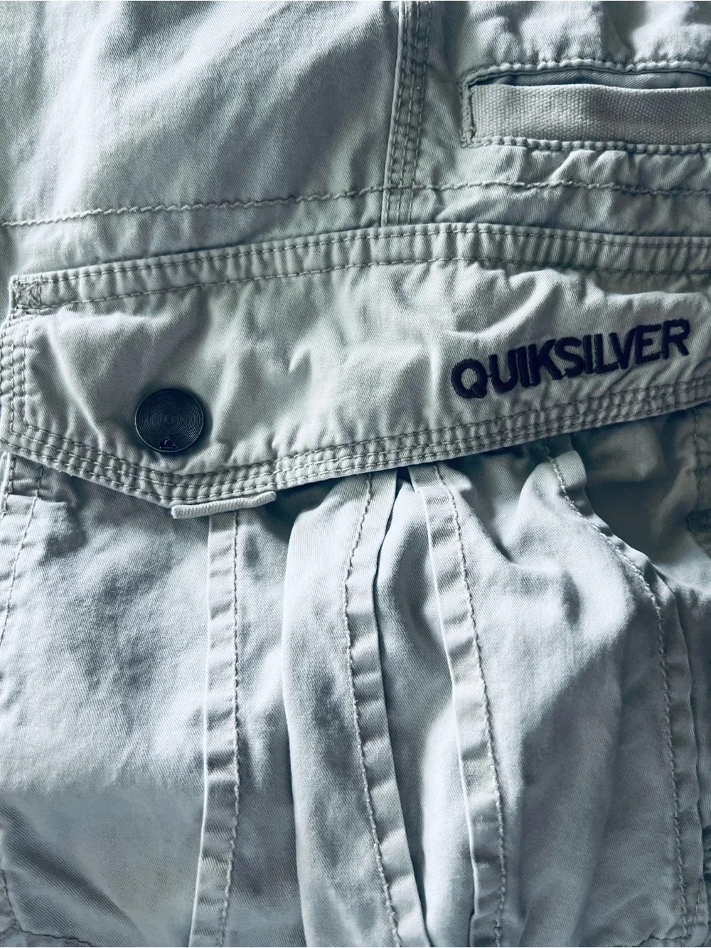 •Quicksilver Sz 31 Cargo Shorts!